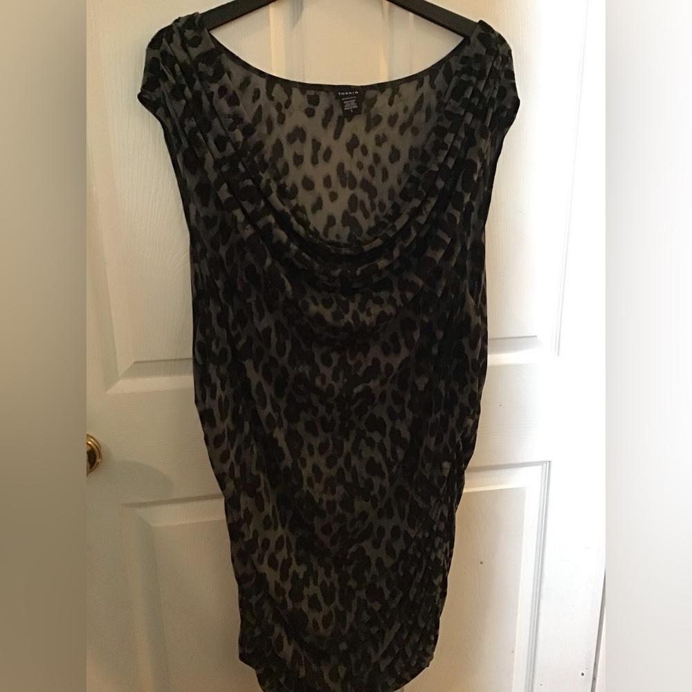 Torrid Black Gray Animal Print Ruched Bodycon Dress Size 5